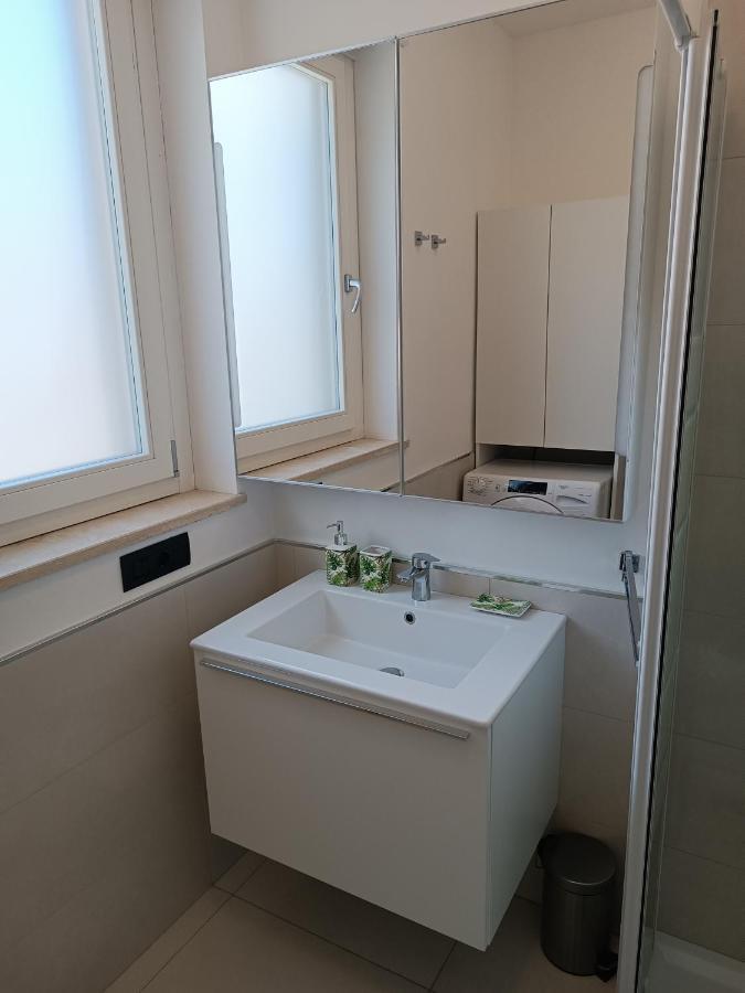 Appartamento Per 4, Metro B Monti Tiburtini, Ac, Wi-Fi Roma Exterior foto
